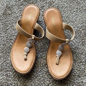 Women’s sandals